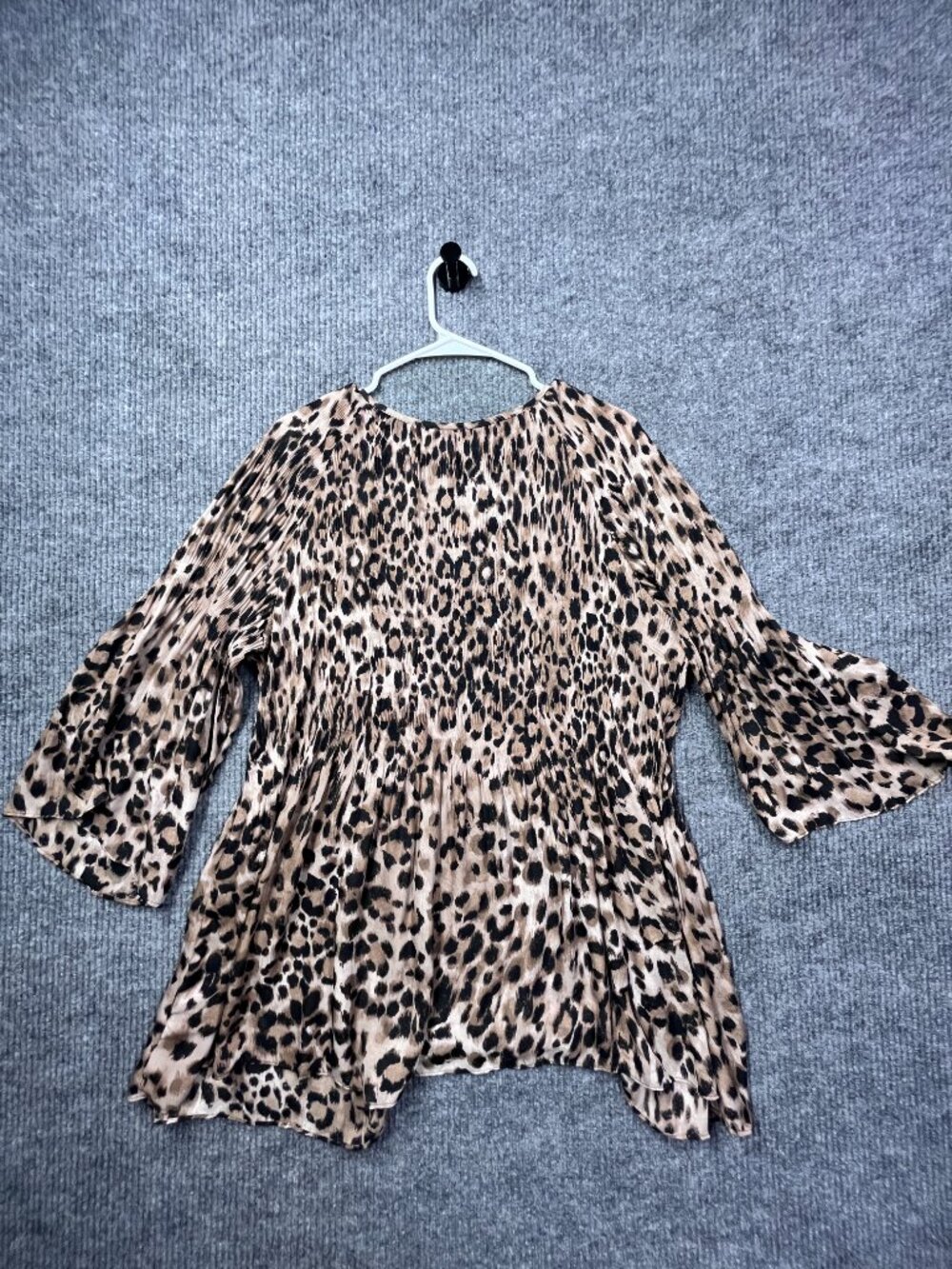 Avenue Brown Leopard Print Women's Blouse Size 22/24 Lightweight Flowy - Picture 9 of 12